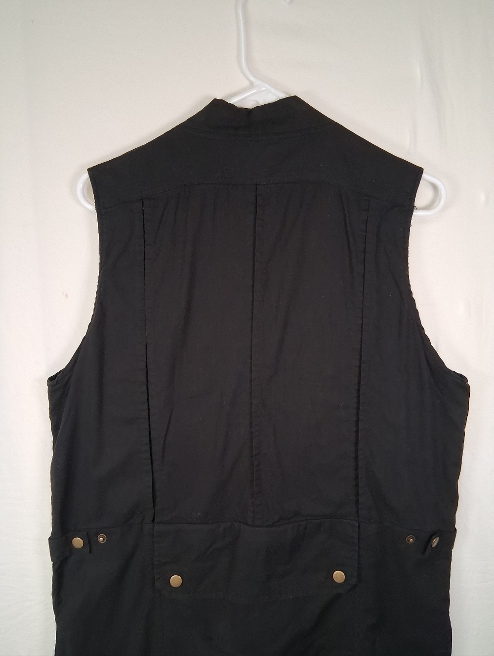 PROMARTER Men's Black Multi-Pocket Utility Vest by - Picture 9 of 15